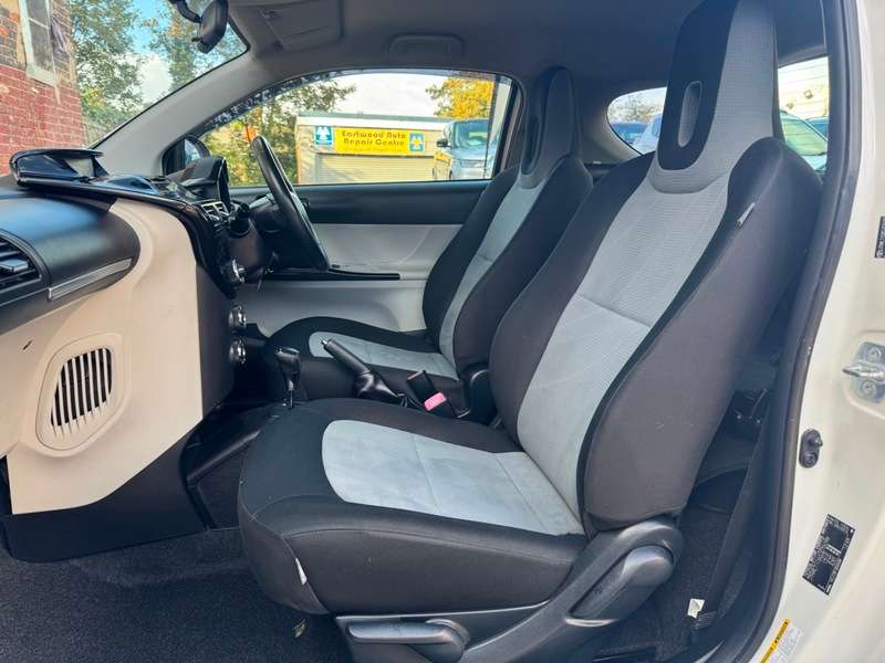 2012 TOYOTA IQ 2012 TOYOTA IQ