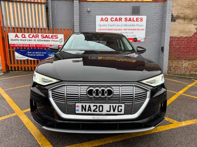 A 2020 AUDI E-TRON QUATTRO TECHNIK A 2020 AUDI E-TRON QUATTRO TECHNIK