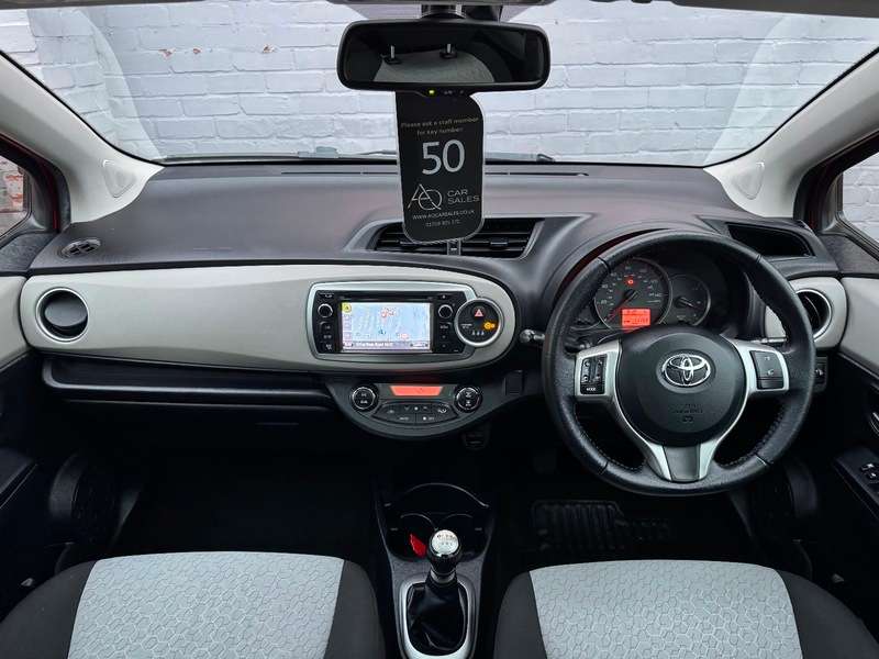 2013 TOYOTA YARIS 2013 TOYOTA YARIS