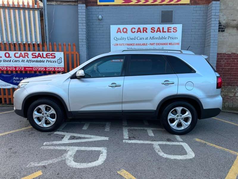 A 2013 KIA SORENTO CRDI KX-2 SAT NAV A 2013 KIA SORENTO CRDI KX-2 SAT NAV