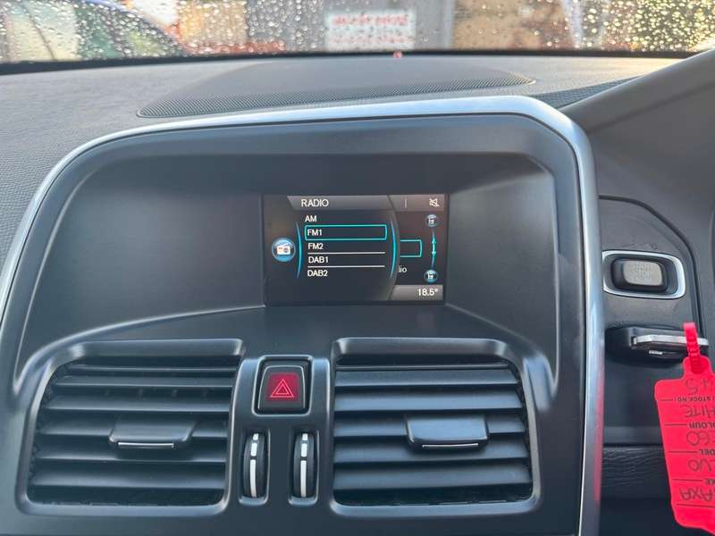 2015 VOLVO XC60 2015 VOLVO XC60