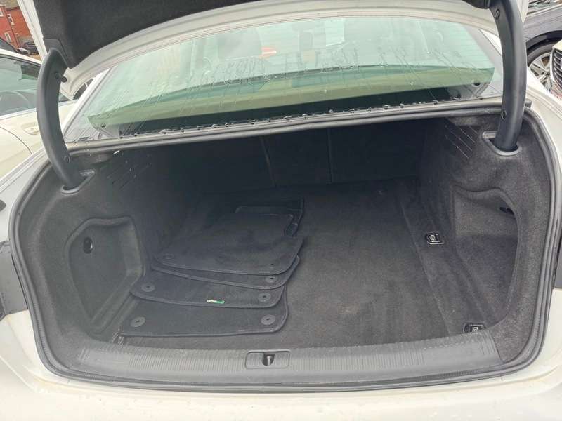 2016 AUDI A4 2016 AUDI A4