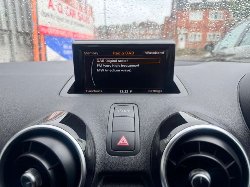 2015 AUDI A1 2015 AUDI A1