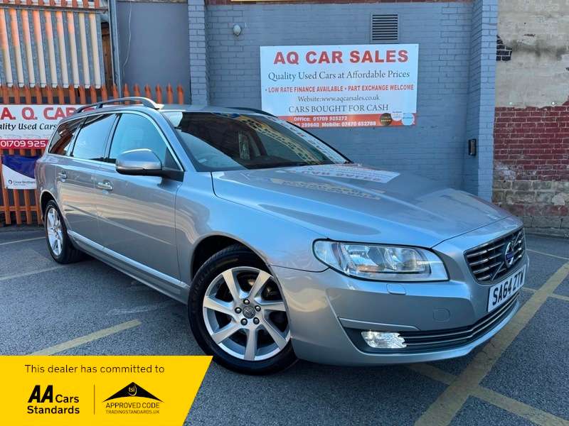 A 2014 VOLVO V70 D4 SE NAV A 2014 VOLVO V70 D4 SE NAV