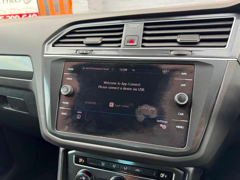 2018 VOLKSWAGEN TIGUAN 2018 VOLKSWAGEN TIGUAN