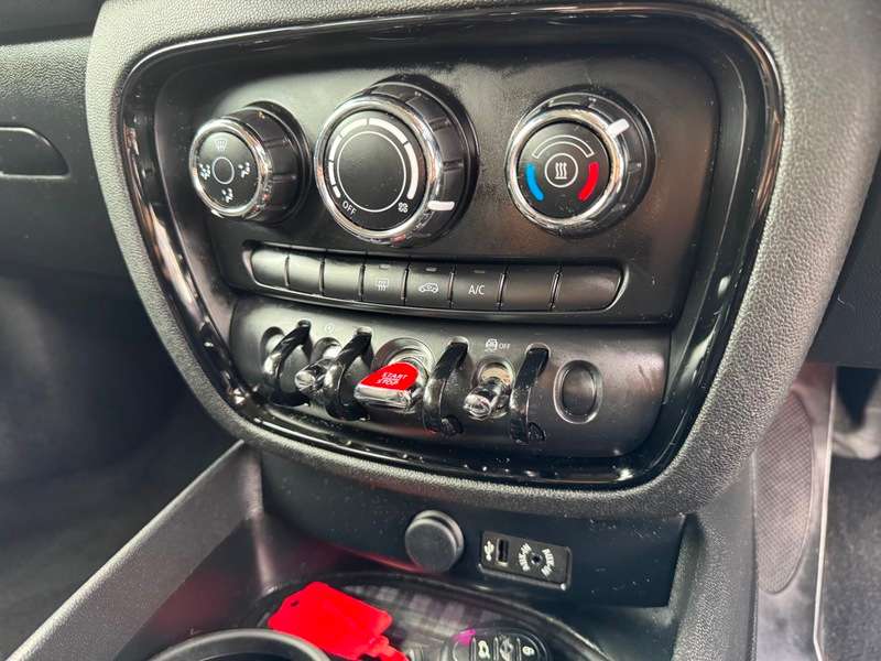 2017 MINI CLUBMAN 2017 MINI CLUBMAN