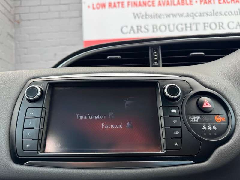 2015 TOYOTA YARIS 2015 TOYOTA YARIS