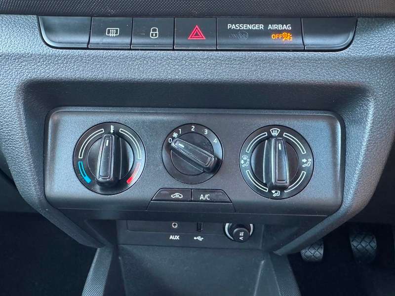 2015 SKODA FABIA 2015 SKODA FABIA
