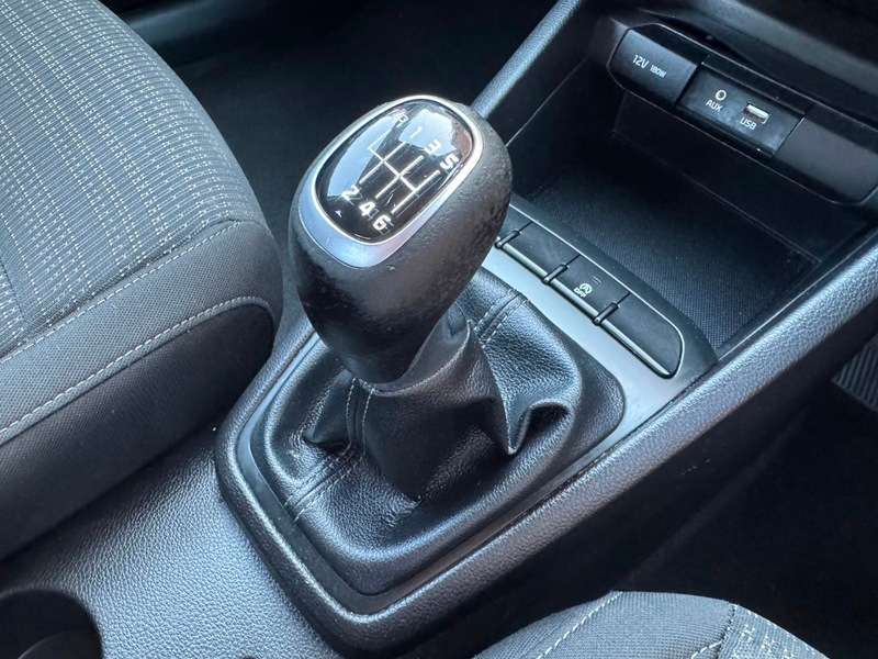 2018 KIA STONIC 2018 KIA STONIC