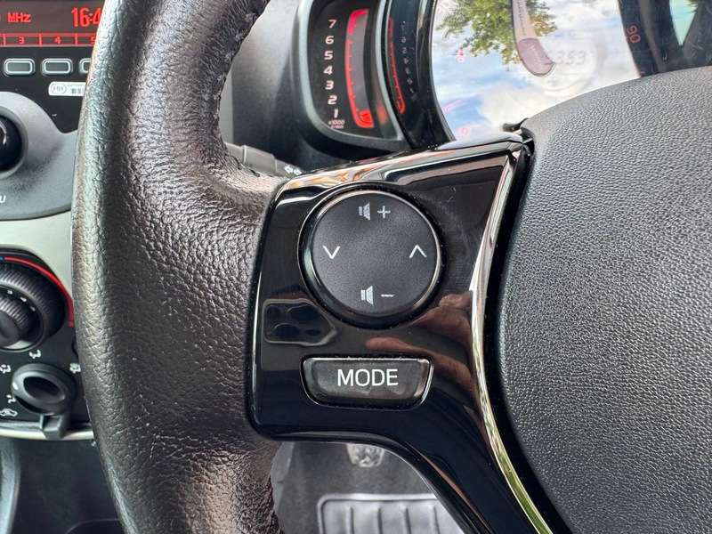 2016 TOYOTA AYGO 2016 TOYOTA AYGO