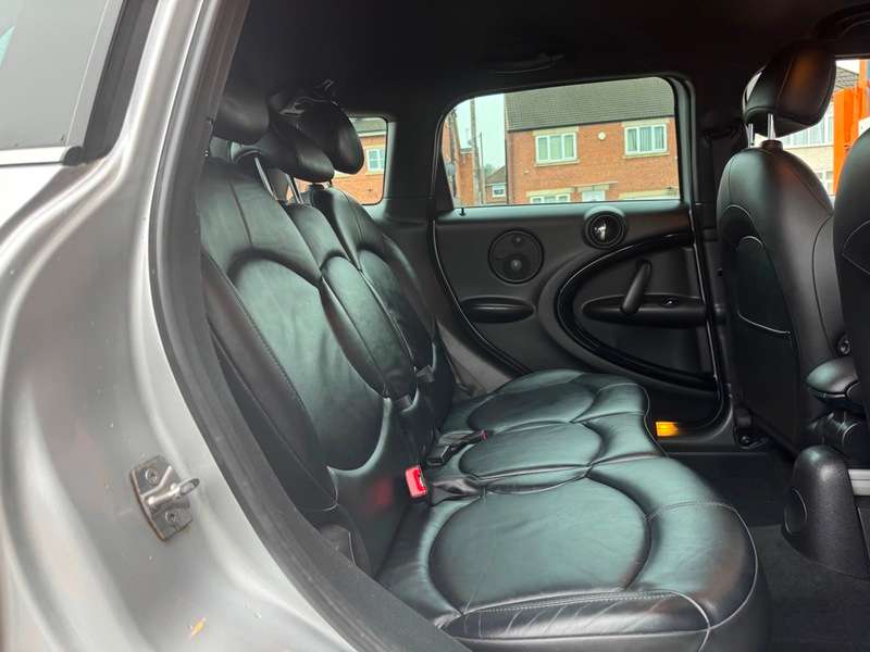 2011 MINI COUNTRYMAN 2011 MINI COUNTRYMAN