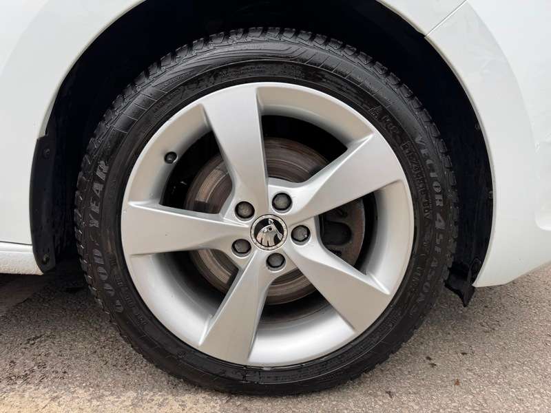 2016 SKODA RAPID 2016 SKODA RAPID