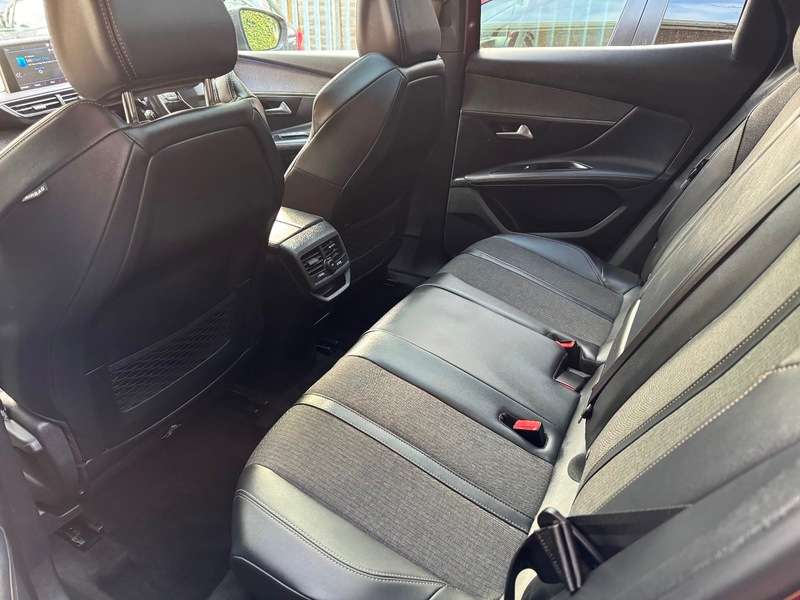 2019 PEUGEOT 3008 2019 PEUGEOT 3008