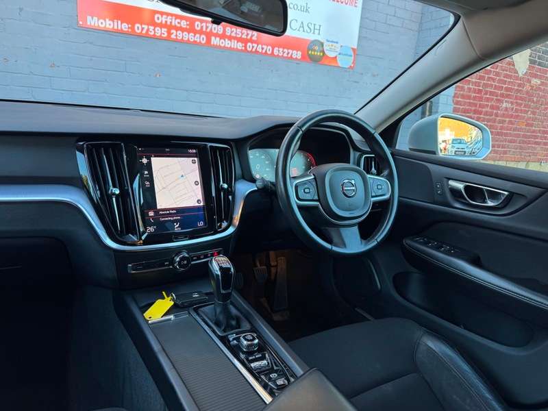 2018 VOLVO V60 2018 VOLVO V60