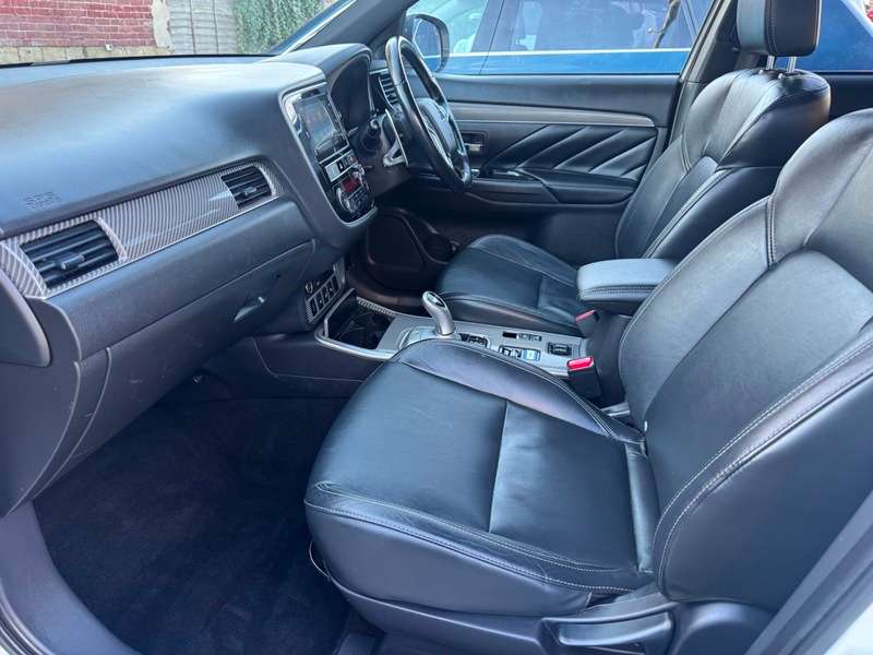 2019 MITSUBISHI OUTLANDER 2019 MITSUBISHI OUTLANDER