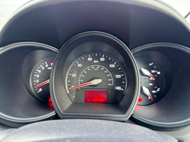 2014 KIA RIO 2014 KIA RIO