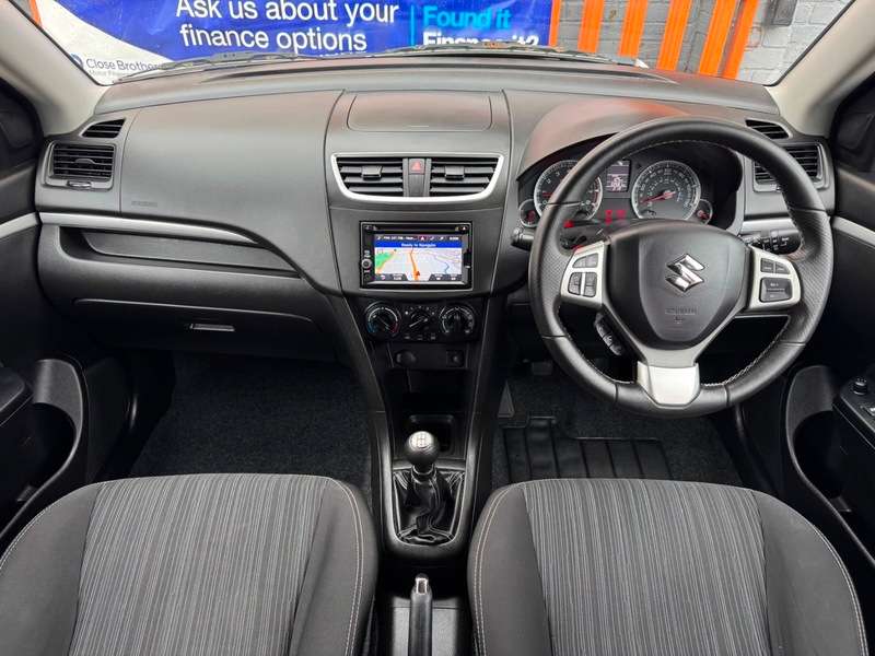 A 2016 SUZUKI SWIFT SZ-L A 2016 SUZUKI SWIFT SZ-L