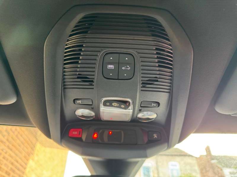 2019 PEUGEOT 3008 2019 PEUGEOT 3008