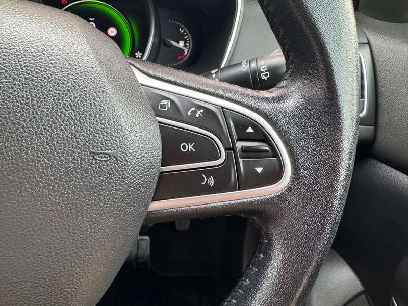 2017 RENAULT MEGANE 2017 RENAULT MEGANE