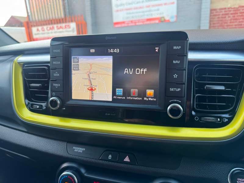 2018 KIA STONIC 2018 KIA STONIC