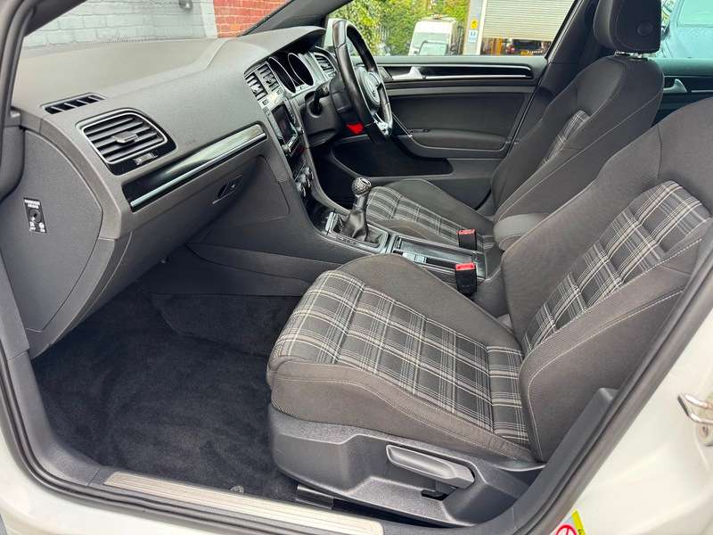 2014 VOLKSWAGEN GOLF 2014 VOLKSWAGEN GOLF