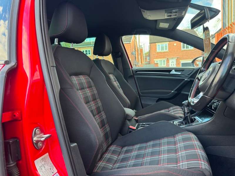 2015 VOLKSWAGEN GOLF 2015 VOLKSWAGEN GOLF