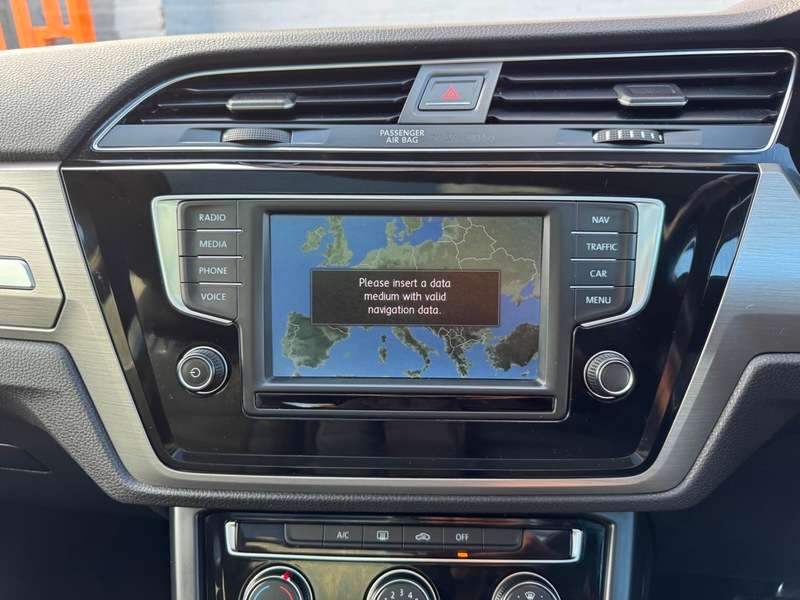 2016 VOLKSWAGEN TOURAN 2016 VOLKSWAGEN TOURAN