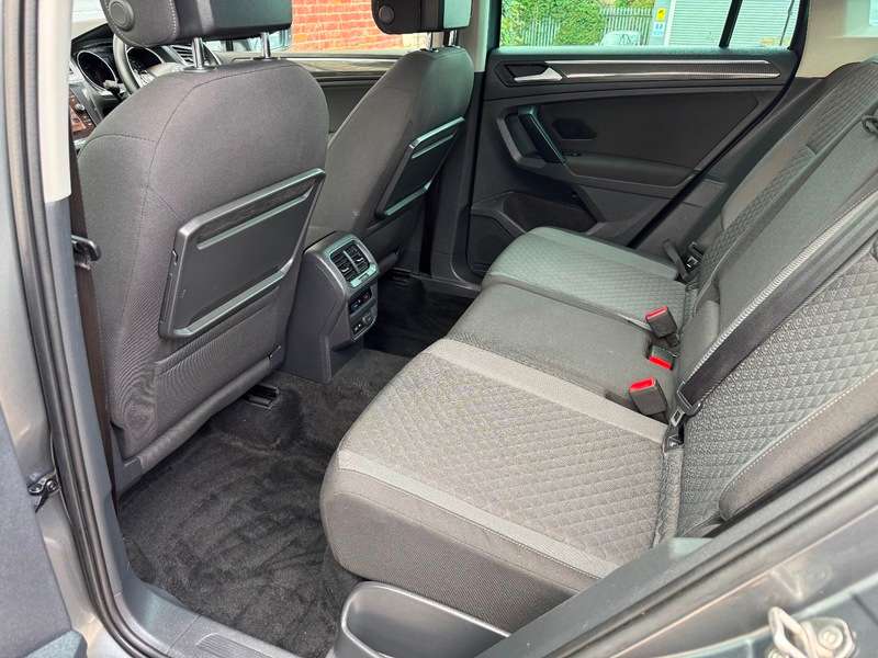 2018 VOLKSWAGEN TIGUAN 2018 VOLKSWAGEN TIGUAN