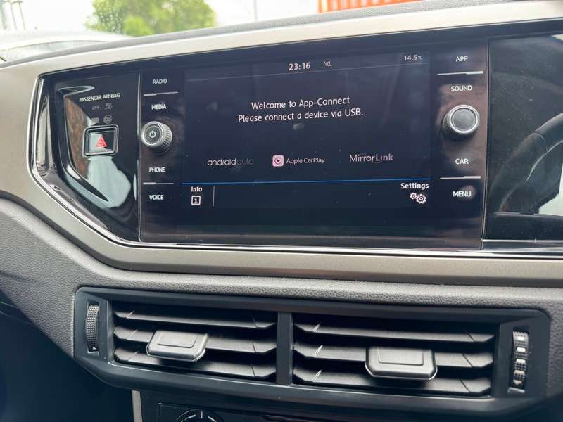 2018 VOLKSWAGEN POLO 2018 VOLKSWAGEN POLO
