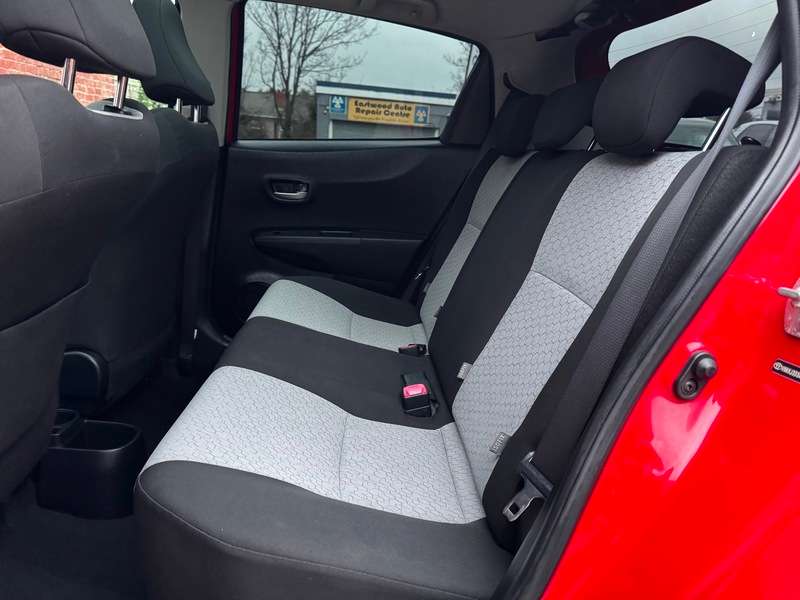 2013 TOYOTA YARIS 2013 TOYOTA YARIS