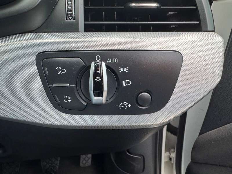 2016 AUDI A4 2016 AUDI A4