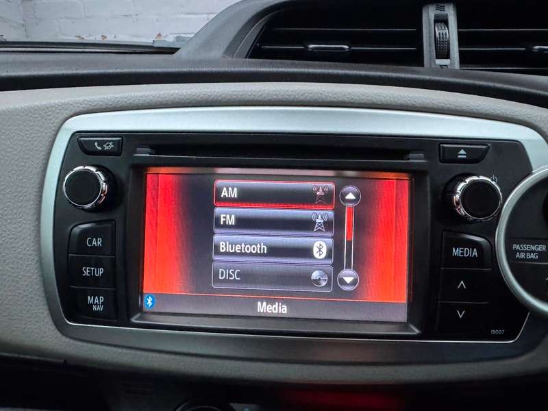 2013 TOYOTA YARIS 2013 TOYOTA YARIS