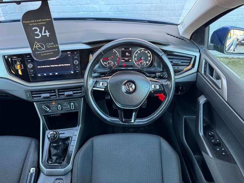 2019 VOLKSWAGEN POLO 2019 VOLKSWAGEN POLO