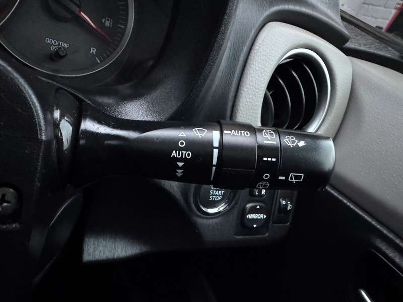 2013 TOYOTA YARIS 2013 TOYOTA YARIS