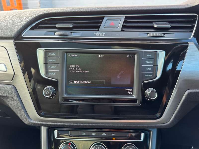 2016 VOLKSWAGEN TOURAN 2016 VOLKSWAGEN TOURAN