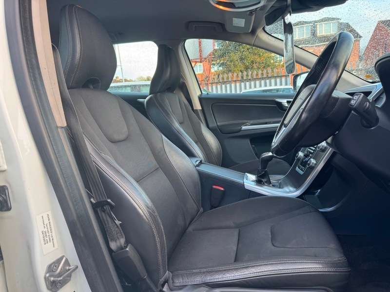 2015 VOLVO XC60 2015 VOLVO XC60