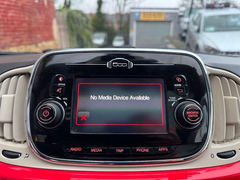 2017 FIAT 500 2017 FIAT 500