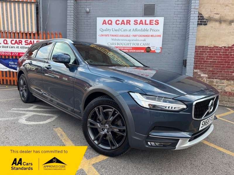 A 2018 VOLVO V90 D4 CROSS COUNTRY PRO AWD A 2018 VOLVO V90 D4 CROSS COUNTRY PRO AWD