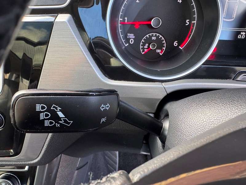 2016 VOLKSWAGEN TOURAN 2016 VOLKSWAGEN TOURAN