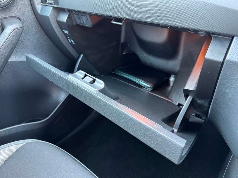 2015 SKODA FABIA 2015 SKODA FABIA