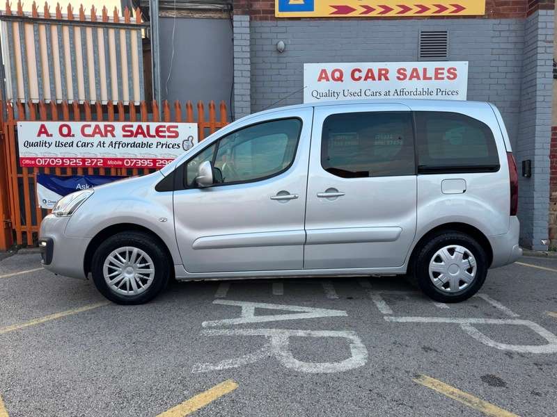 A 2016 PEUGEOT PARTNER TEPEE BLUE HDI S/S TEPEE ACTIVE A 2016 PEUGEOT PARTNER TEPEE BLUE HDI S/S TEPEE ACTIVE