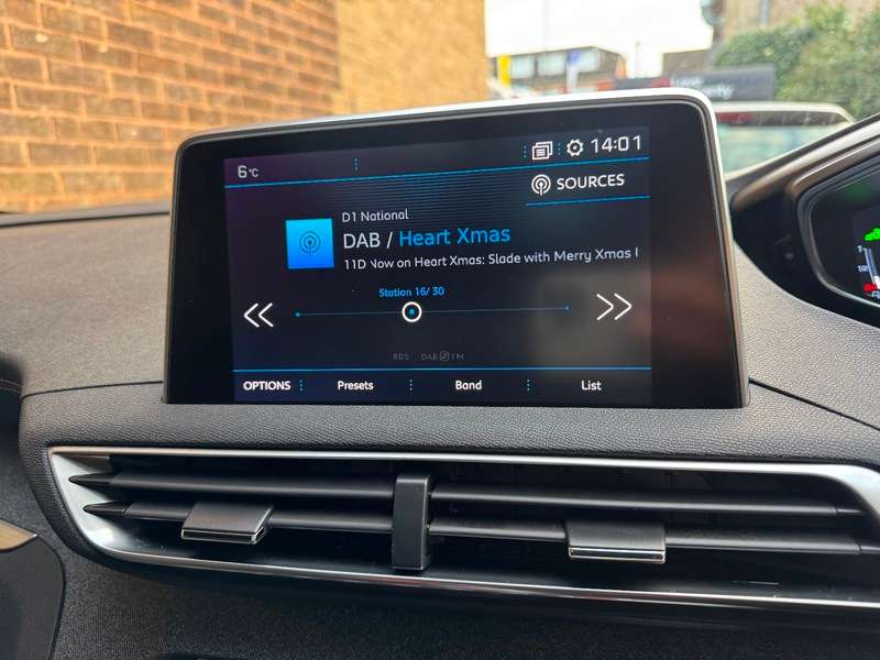 2019 PEUGEOT 3008 2019 PEUGEOT 3008