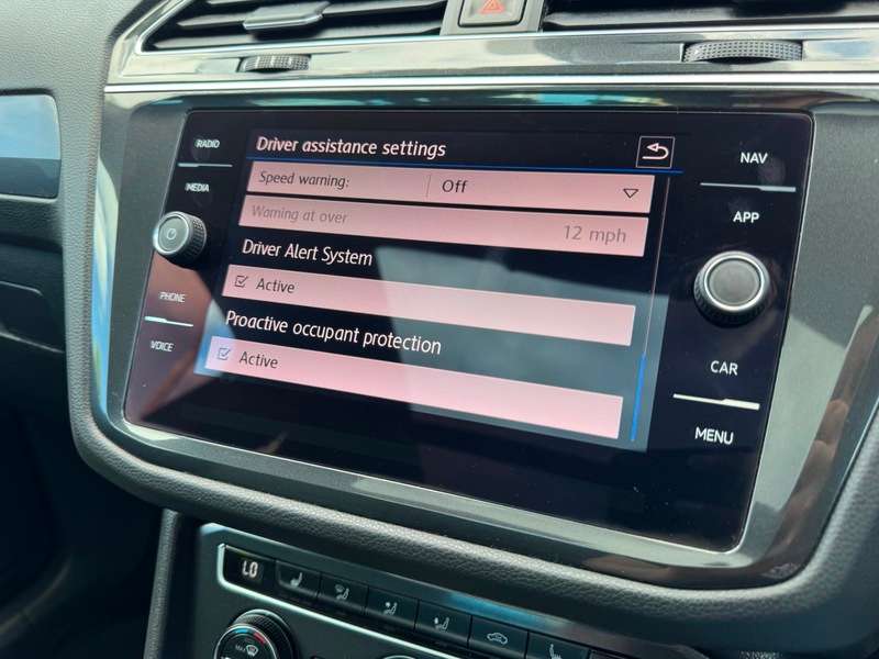 2018 VOLKSWAGEN TIGUAN 2018 VOLKSWAGEN TIGUAN