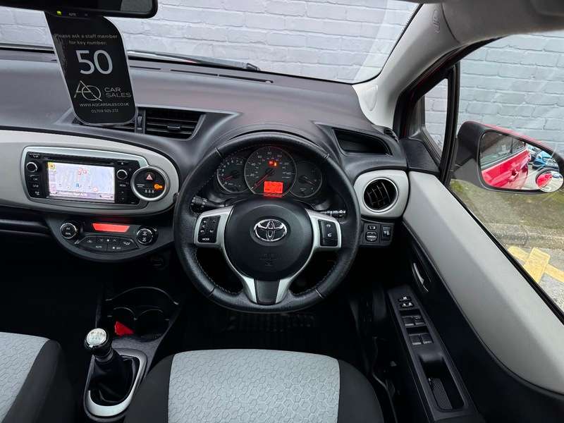 2013 TOYOTA YARIS 2013 TOYOTA YARIS