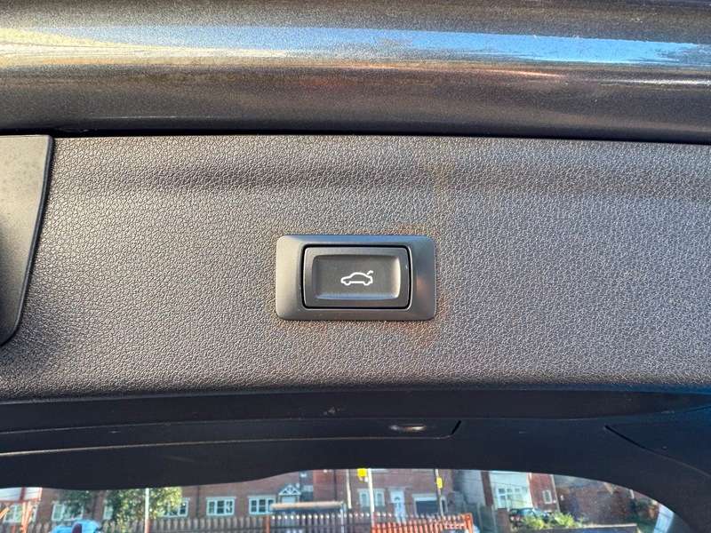 2015 AUDI Q3 2015 AUDI Q3