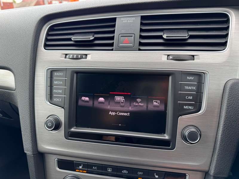 2016 VOLKSWAGEN GOLF 2016 VOLKSWAGEN GOLF