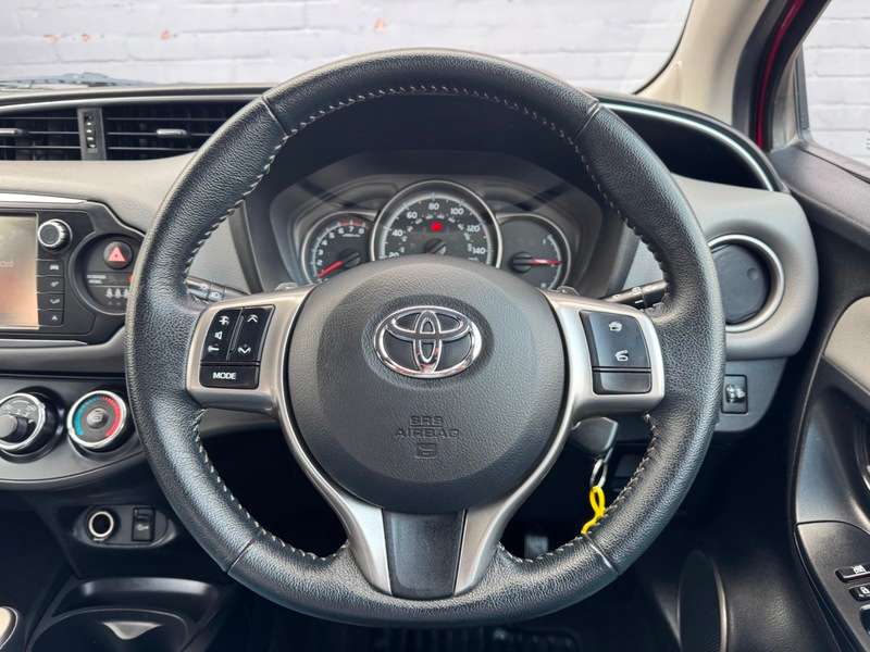 2015 TOYOTA YARIS 2015 TOYOTA YARIS