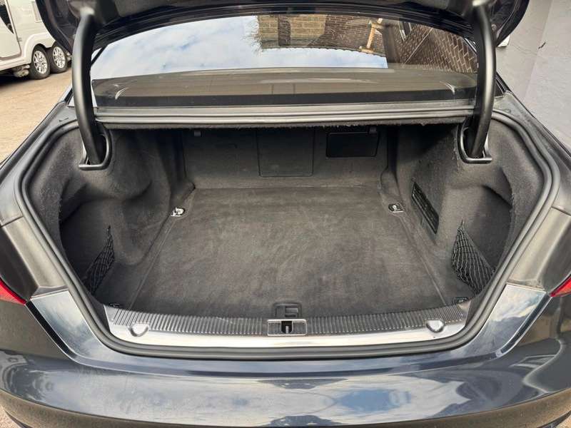 2016 AUDI A8 2016 AUDI A8