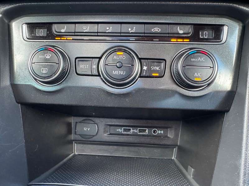 2018 VOLKSWAGEN TIGUAN 2018 VOLKSWAGEN TIGUAN