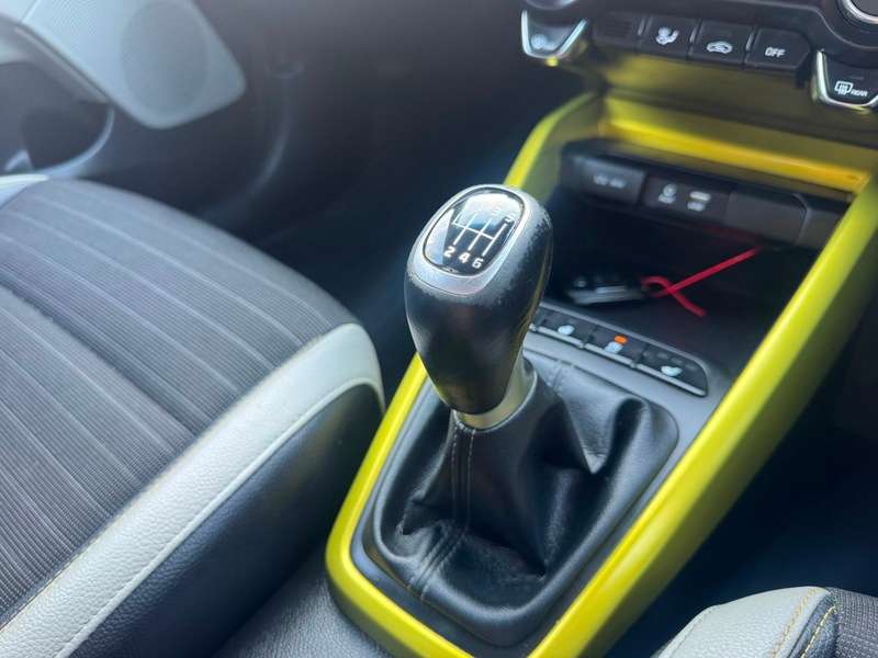 2018 KIA STONIC 2018 KIA STONIC